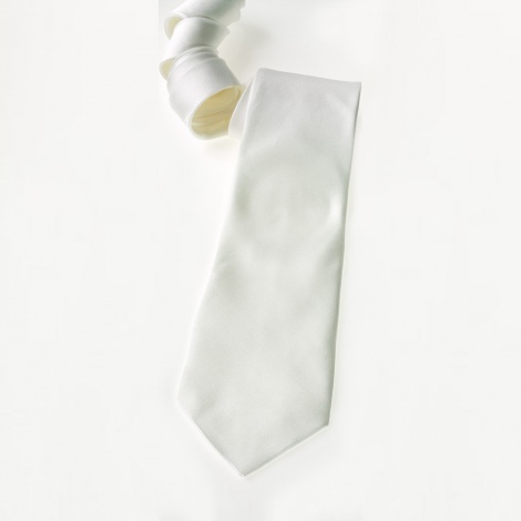 Cravates pré-roulottées